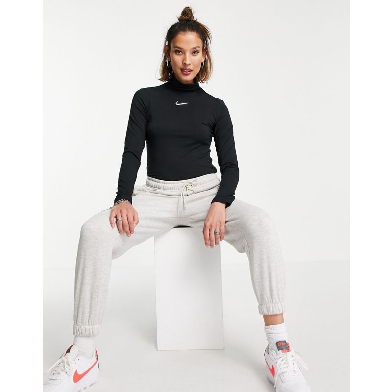 Donna AlwuQ Nike - T-shirt a maniche lunghe nera con collo a lupetto e logo Nike