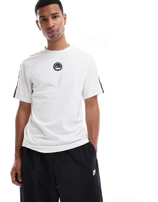 Nike T-shirt bianca a maniche corte ASOS