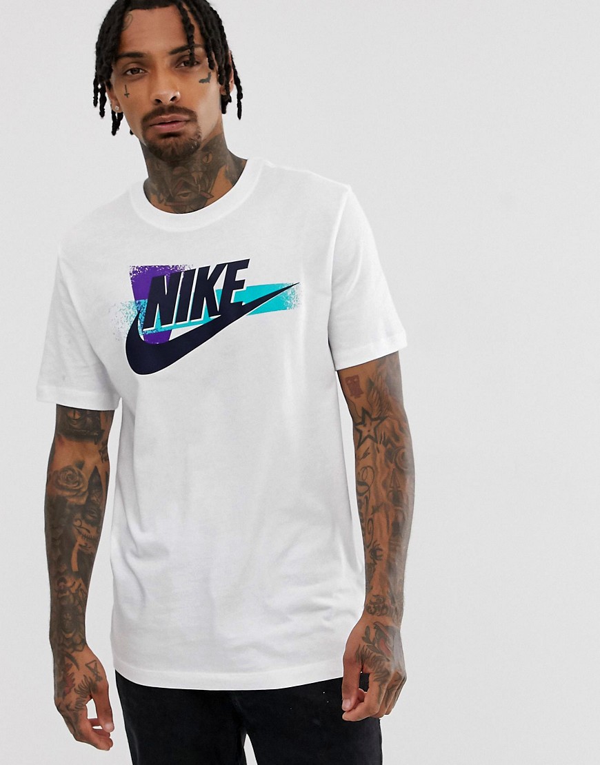 Nike - T-shirt bianca stile festival-Bianco