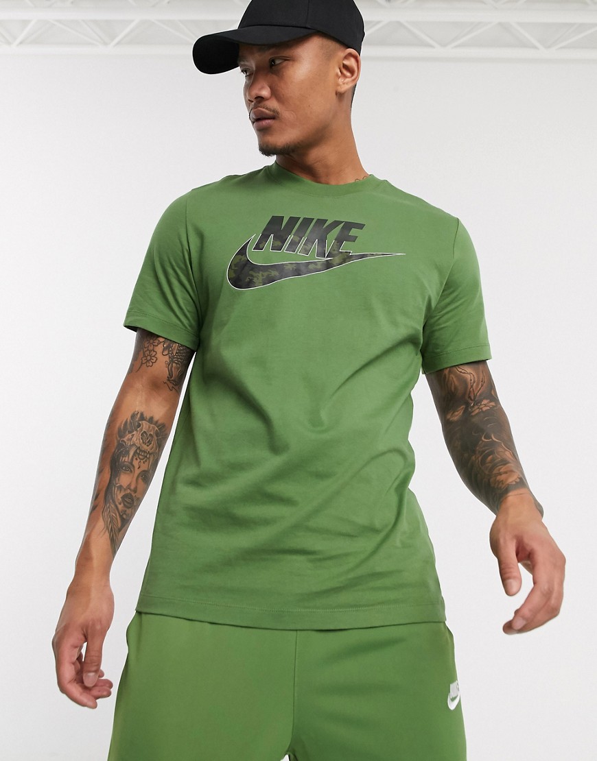 Nike - T-shirt con logo verde mimetico