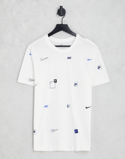 Nike - T-shirt met all-over logoprint in wit