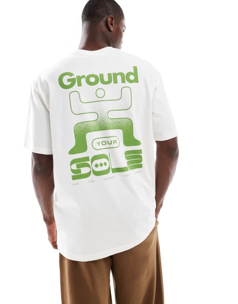 Nike - T-shirt met korte mouwen en grafische print in sail - view 1