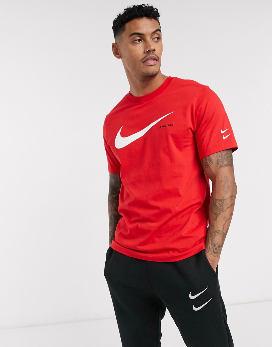 Nike - T-shirt met swooshlogo in rood