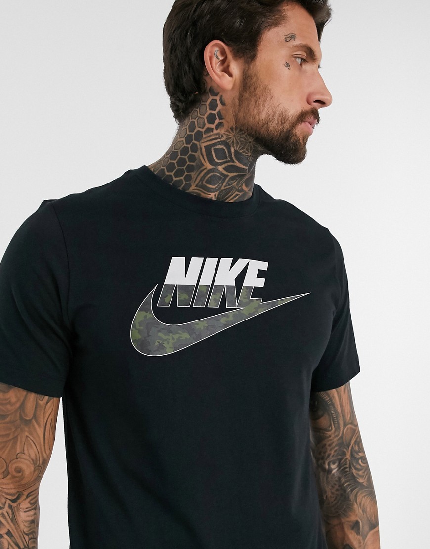 Nike - T-shirt nera con logo mimetico-Nero