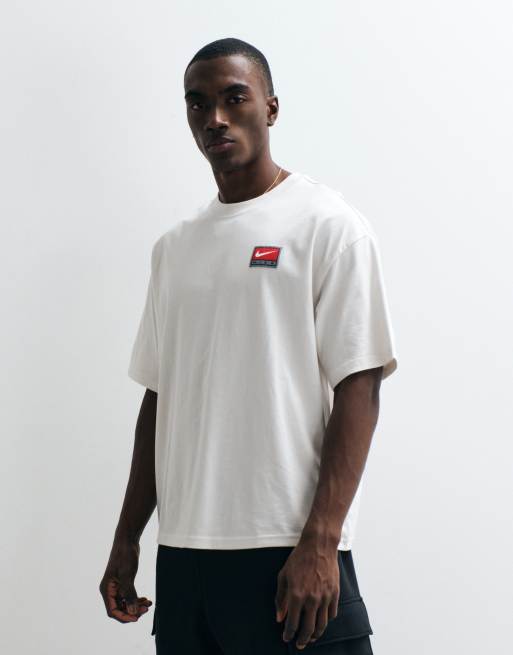 Nike - T-shirt oversize coupe carrée à logo rétro - Blanc cassé, 5 de 5