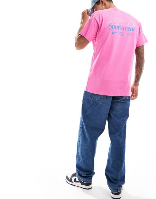 Nike - T-shirt rosa con grafica stampata sul retro