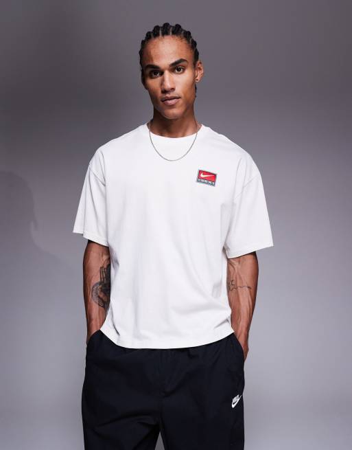 Nike - T-shirt squadrata color bianco sporco con logo stile rétro