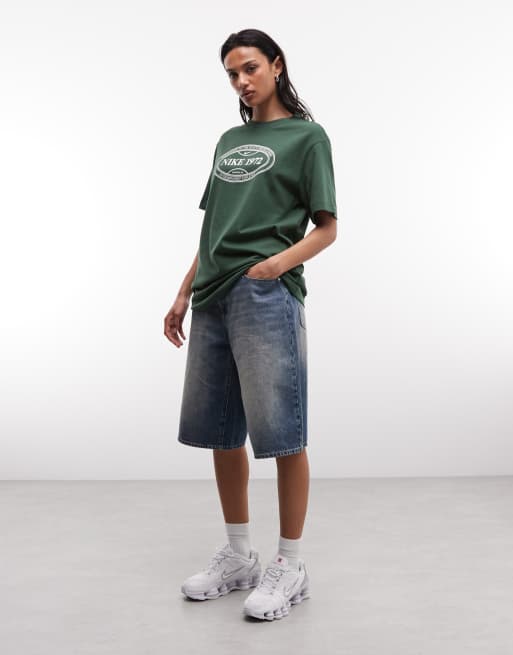 Nike - T-shirt squadrata verde scuro con grafica stile tennis, 3 di 4