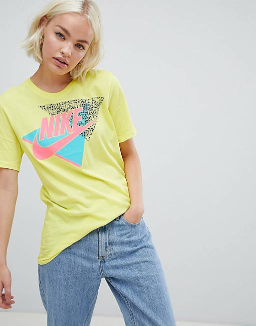 Nike - T-shirt style années 90 avec logo graphique - Jaune