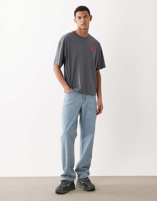 Nike - T-shirt van zware stof met logo in grijs met wassing, 2 van 5