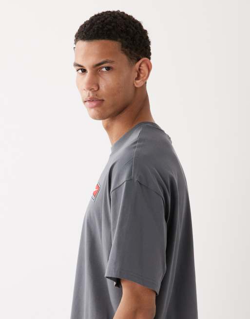 Nike - T-shirt van zware stof met logo in grijs met wassing, 4 van 5