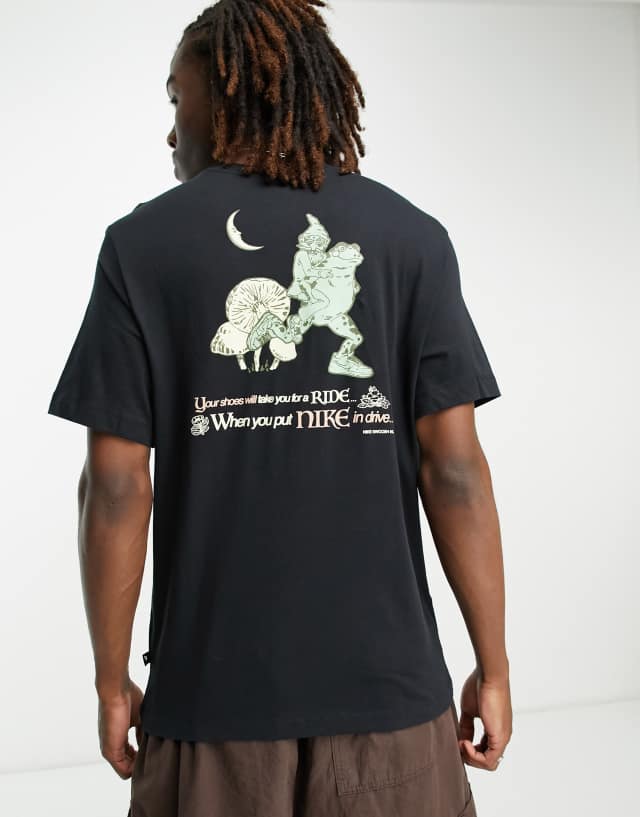 Nike T-shirt with AF1 frog graphic in black