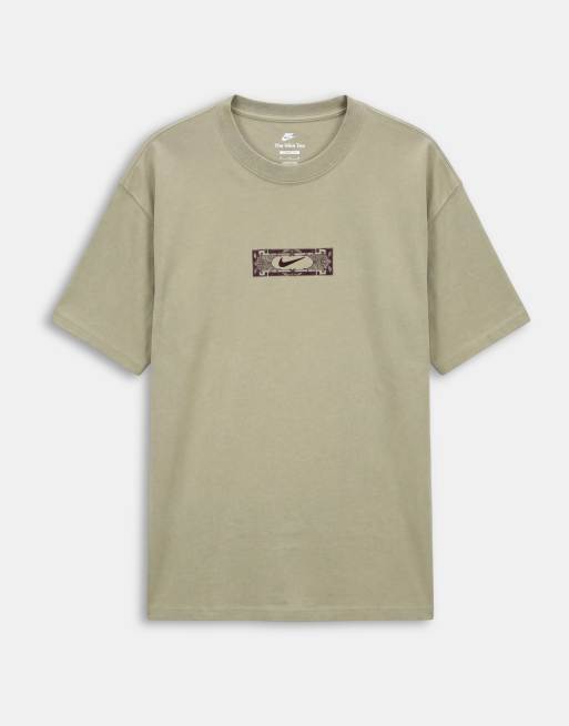 Nike t-shirt with chateau back print in khaki, 7 of 9