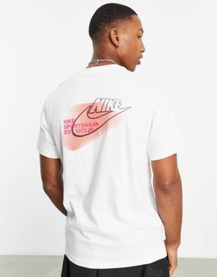 Nike t-shirt with double logo in white - ASOS Price Checker