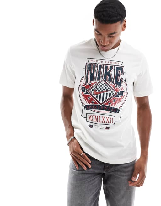 Nike t-shirt with graphic in white