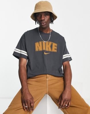 Nike t-shirt with retro chest print in dark smoke grey - ASOS Price Checker