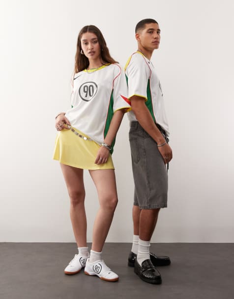 Nike T90 Dri-fit unisex football shirt in white and green