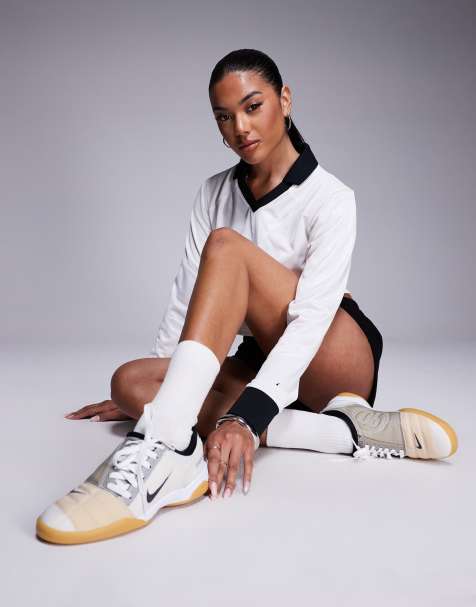 Nike – T90 – Sneaker in Weiß und Schwarz - view 1