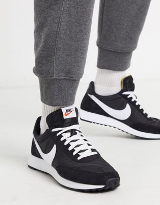 Nike Tailwind '79 sneakers in black 