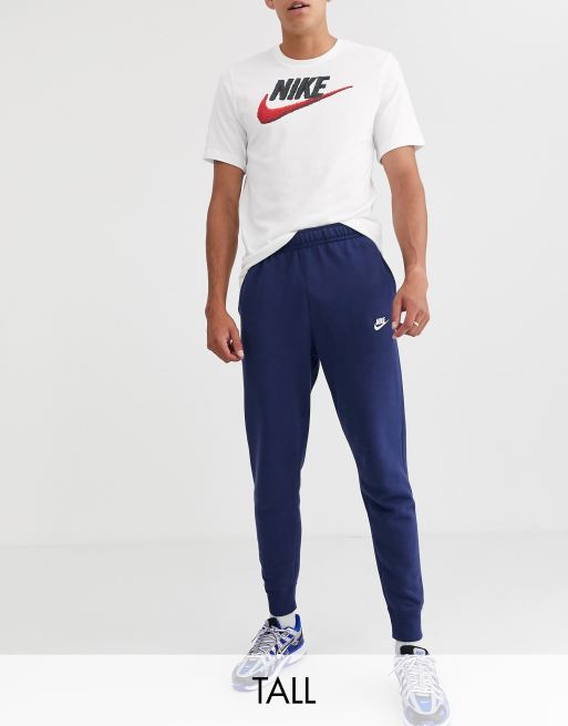 Nike Tall Club Jogger resserré aux chevilles Bleu marine ASOS