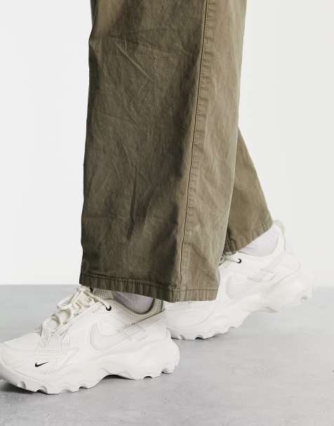 Nike TC 7900 sneakers in white - view 1