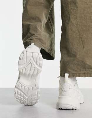 Nike TC 7900 sneakers in white | ASOS