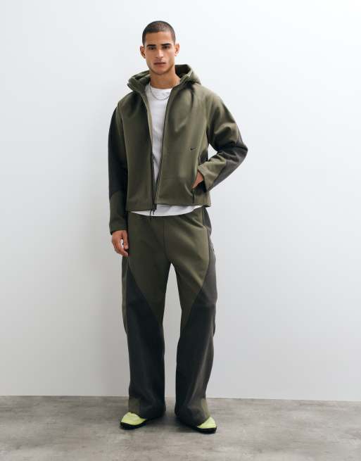 Nike Tech Boreas Kapuzenjacke mit durchgehendem Reißverschluss in Khaki, 4 von 5