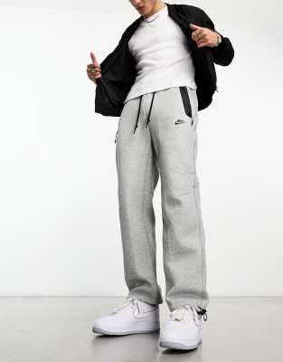 nike tech fleece loose fit