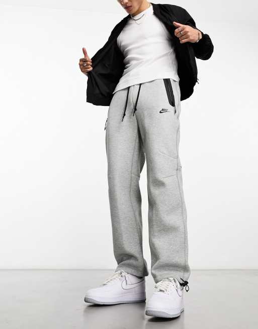 Nike Tech Cargo sweatpants in gray ClassicfuncenterShops Air Force 1 Shadow sneaker Cashmere