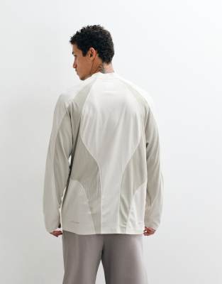 Nike Tech Evolution Jersey T-shirt In Gray