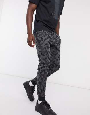 nike print joggers