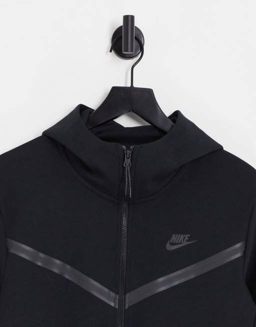 Nike store tech outlet