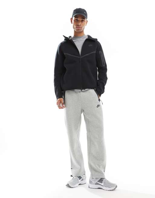 Nike - Felpa tecnica in pile con cappuccio e zip nera