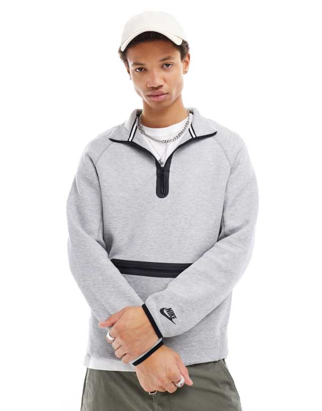 Nike - tech fleece half-zip top in grey