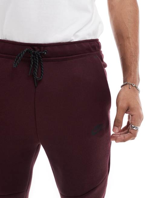 Nike Tech Fleece jogger in burgundy ASOS