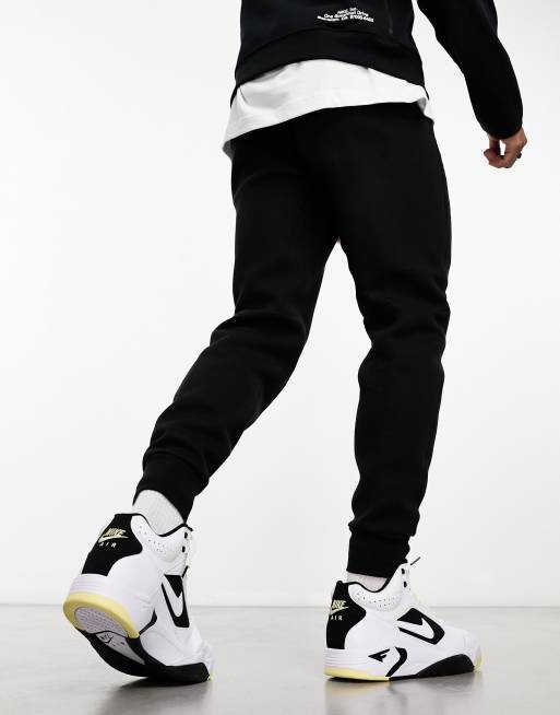 Joggers like nike tech cheap fleece