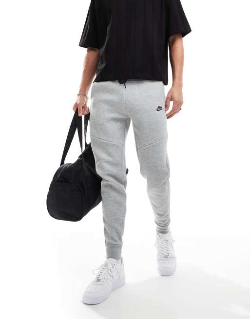 Nike Tech Fleece joggers in grey, 3 of 5