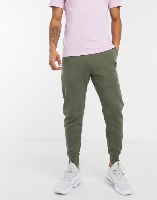 Nike tech 2025 fleece pants khaki