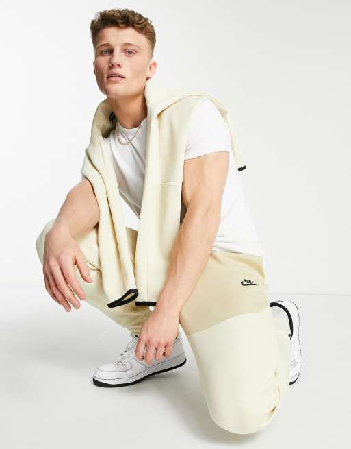 Nike Tech Fleece Desert Sand ubicaciondepersonas.cdmx.gob.mx