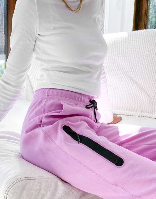 Pink nike tech fleece hot sale pants