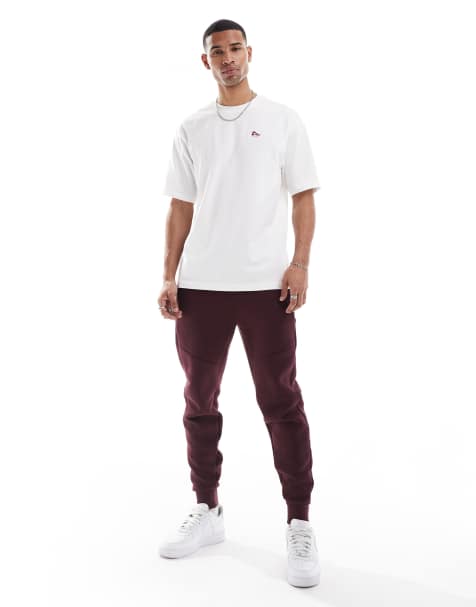 Nike – Tech Fleece – Jogginghose in Burgunderrot - view 1
