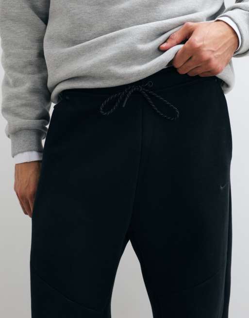Nike Tech Fleece reflective open hem jogger in black, 5 of 5