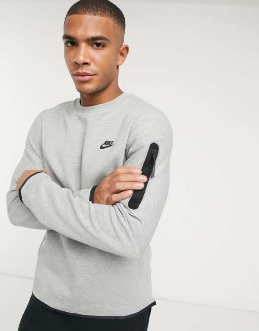 Nike Tech Fleece sweater met ronde hals in grijs