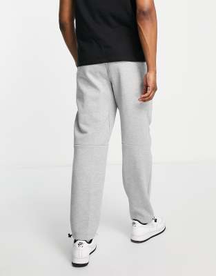 Nike Tech Fleece sweatpants in gray - gray