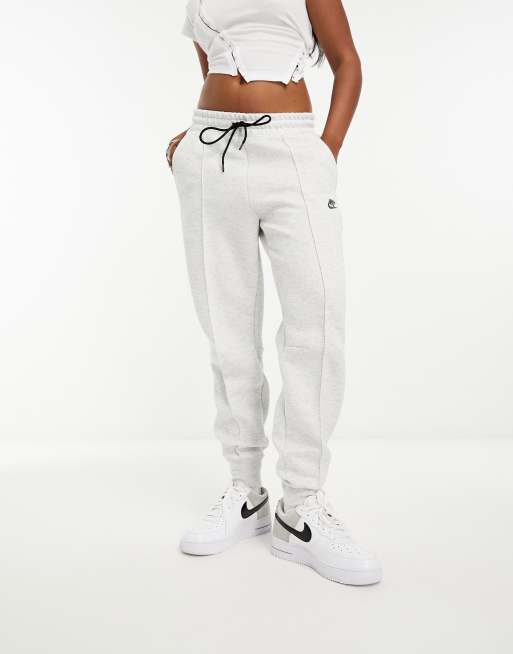 Nike Tech Fleece Cropped Pant