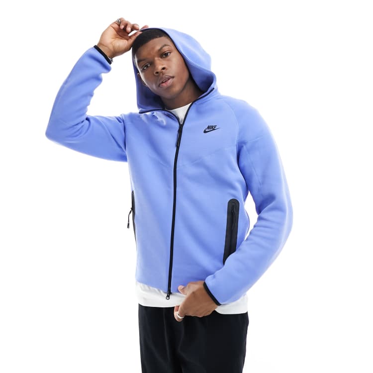 Blue store nike tech