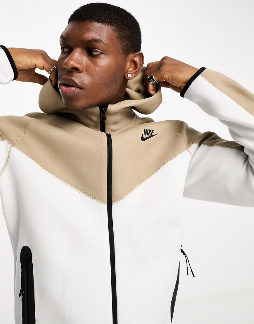Nike Tech Fleece winter hoodie in white and khaki