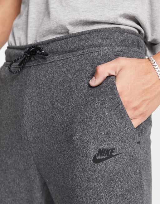 Nike tech discount fleece black bottoms