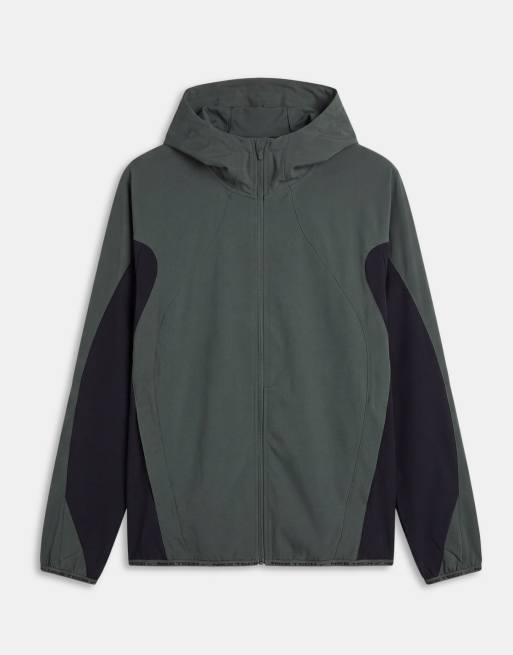 Nike Tech Helios giacca con visiera e cappuccio in verde scuro, 6 di 9