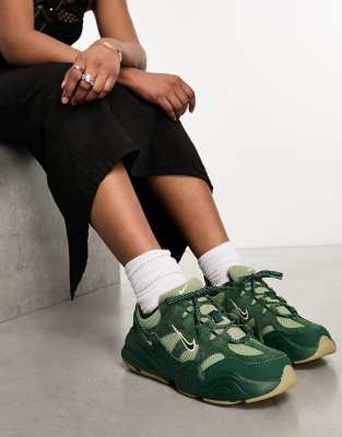 Nike Tech Hera sneakers in dark green | ASOS